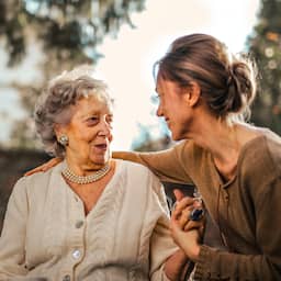 NU+ | Signs of dementia: how to recognize them in your loved ones