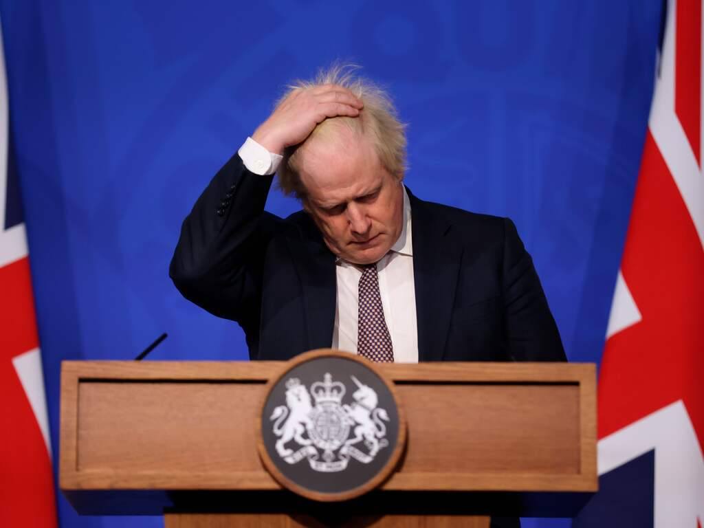 Valt Johnson toch over 'partygate'? Vier vragen over de stemming vanavond