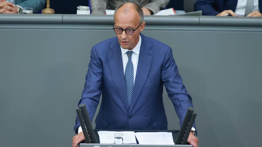 Foto bij Merz beschuldigt AfD van 'etnische zuivering' tijdens debat in Bondsdag