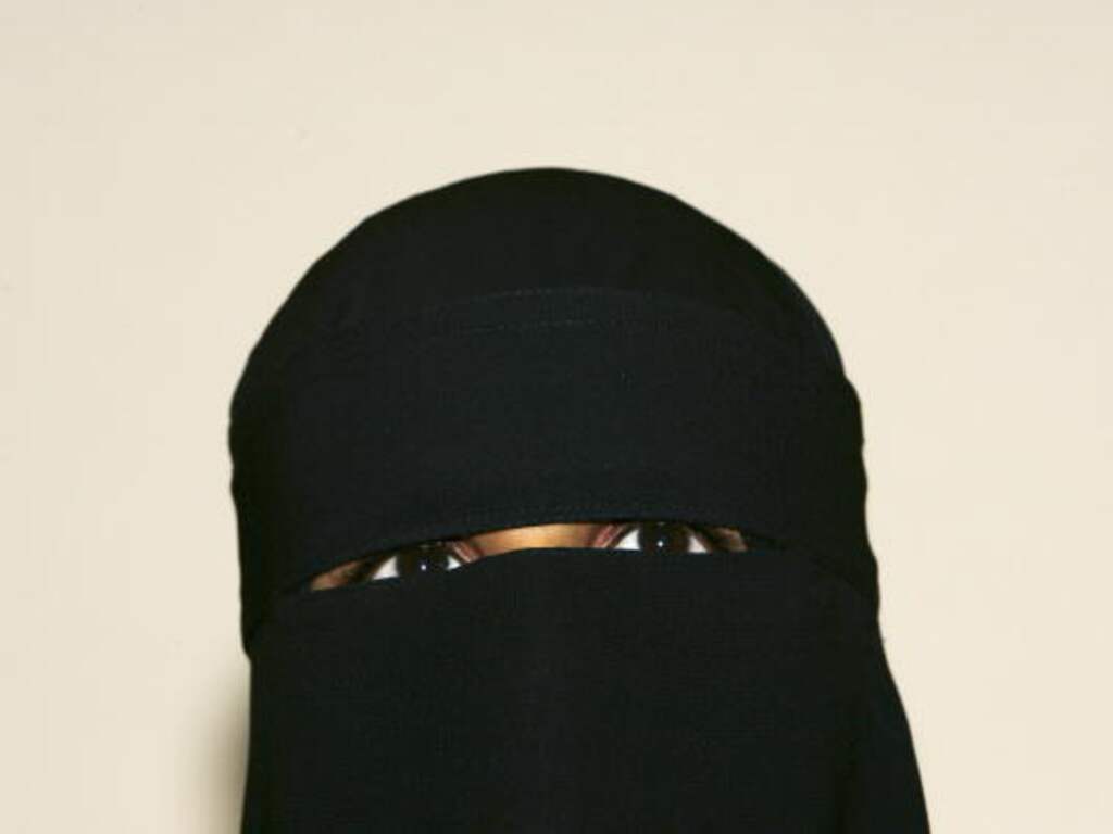 Taliban leggen kledingvoorschriften op aan Afghaanse studentes