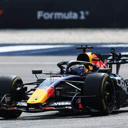 Verstappen maakt goede indruk in trainingen GP Bahrein, Mercedes blijft achter