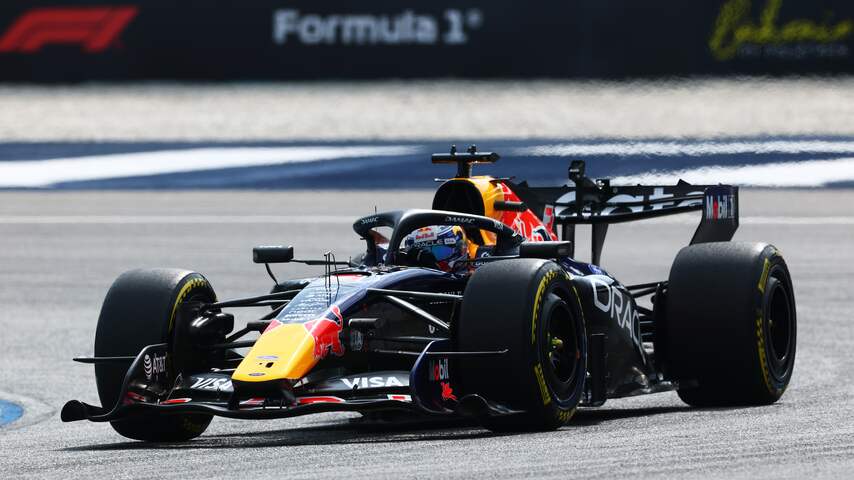 Foto bij Verstappen maakt goede indruk in trainingen GP Bahrein, Mercedes blijft achter