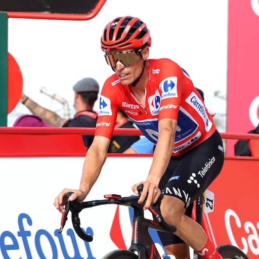 Illustratie bij: Mas slaat aanval op rode trui af in Vuelta, vluchter Brenner wint op zware slotklim