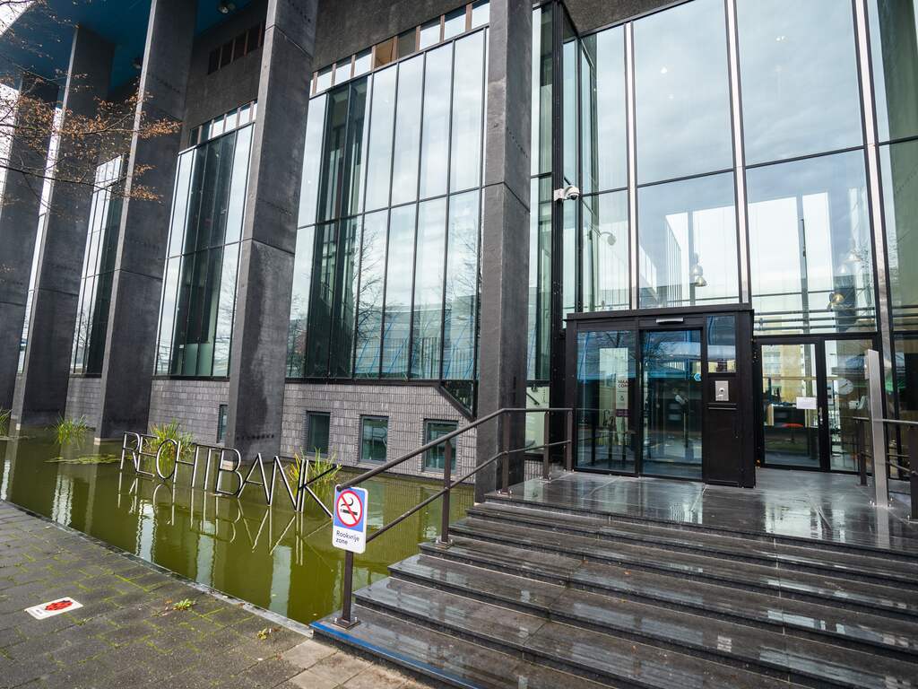 OM verdenkt oud-directeur Kanjer Wens van ontucht met vier minderjarigen