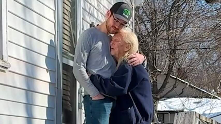 TikTok-hovenier haalt fortuin op voor oudere vrouw in VS