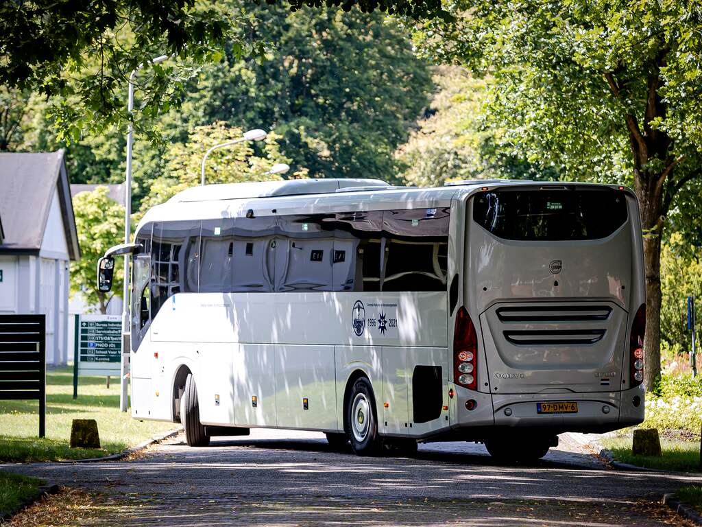 Afghaanse evacués overspoeld door liefdadigheid, Rode Kruis wil donatiestop