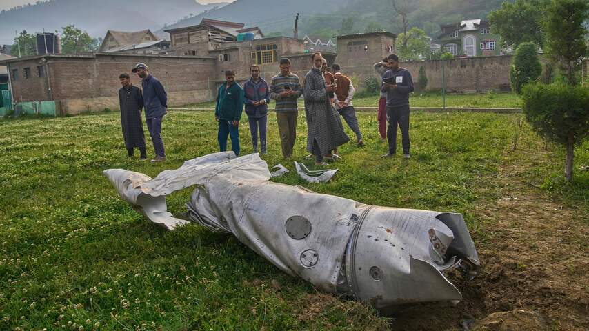 Indiase raketten raken doelen, Pakistan slaat terug