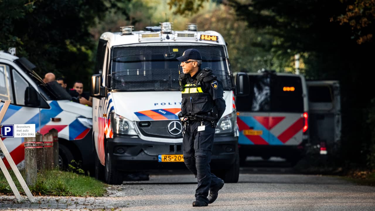 Foto bij 'Bolle Jos' ontkent betrokkenheid bij geweld Overasselt, ME helpt bij onderzoek