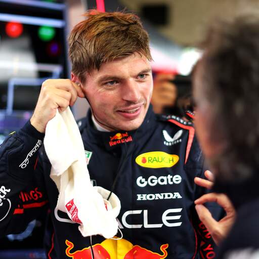 Verstappen blijft Red Bull trouw: 'Team is als een tweede familie voor me'