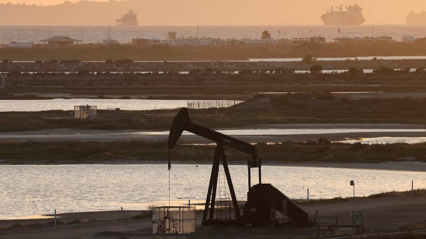 Amerikaanse oliesector pompt meer olie op met minder mensen