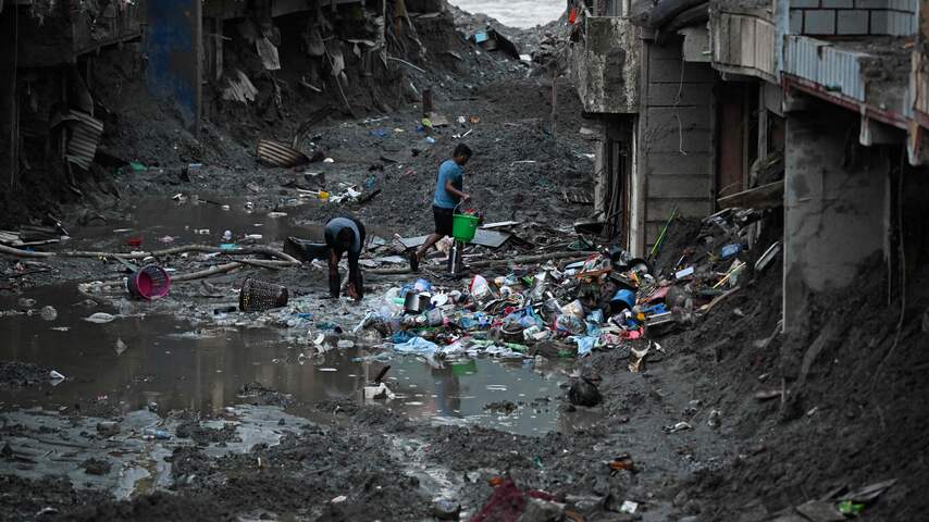 Foto bij Meer dan honderd doden in Nepal en India door overstromingen na noodweer