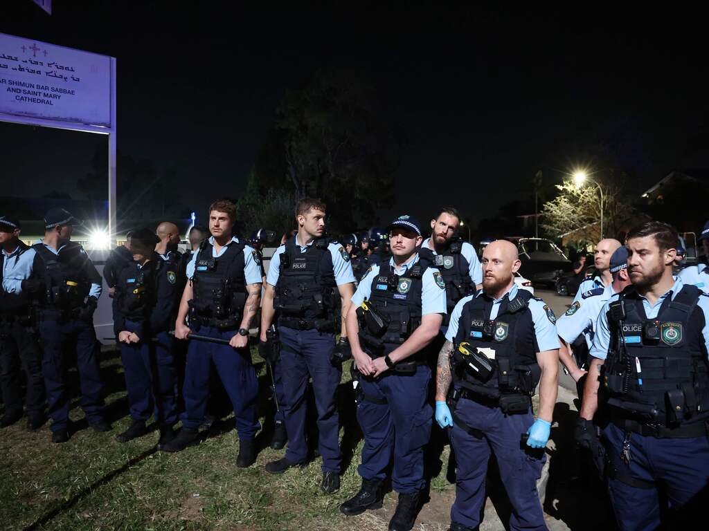 Zeker vier gewonden bij steekpartij in kerk in Sydney