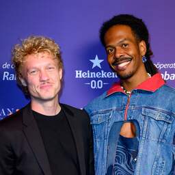 Jeangu Macrooy en vriend Sebas na acht jaar uit elkaar: 'Nog steeds vrienden'