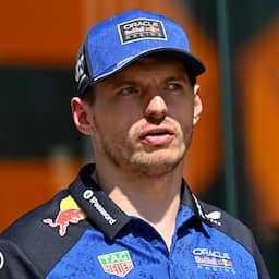 Verstappen schoot in de lach bij simulatieronde Silverstone: 'Verre van natuurlijk'