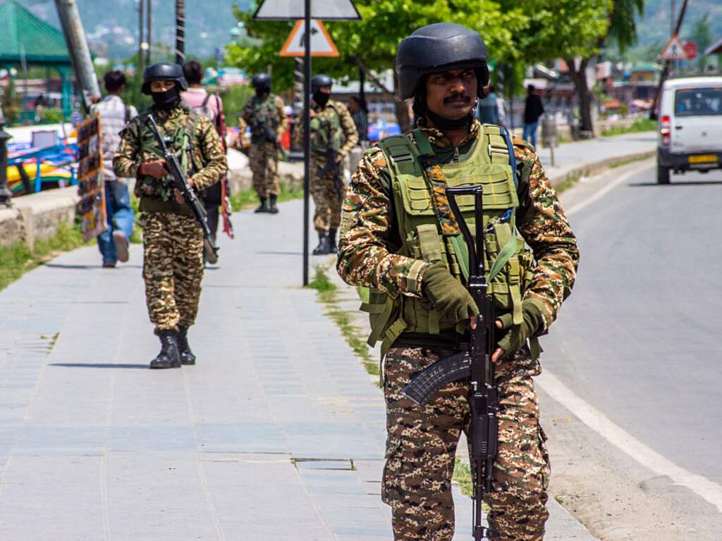 India en Pakistan wisselen voor tweede nacht op rij schoten uit bij grens