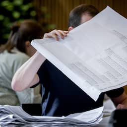 Geen gestuntel meer in stemhokje: kabinet voert kleiner stembiljet in vanaf 2029