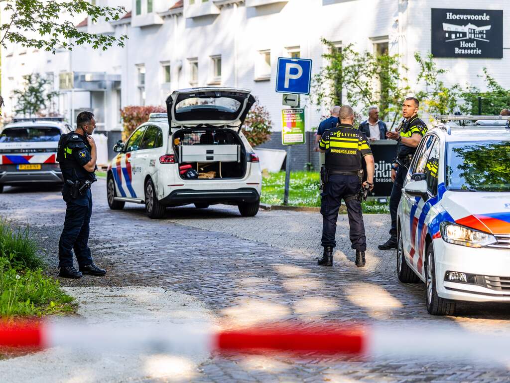 Man (41) doodgeschoten op hotelterras in Rijswijk, verdachte op de vlucht