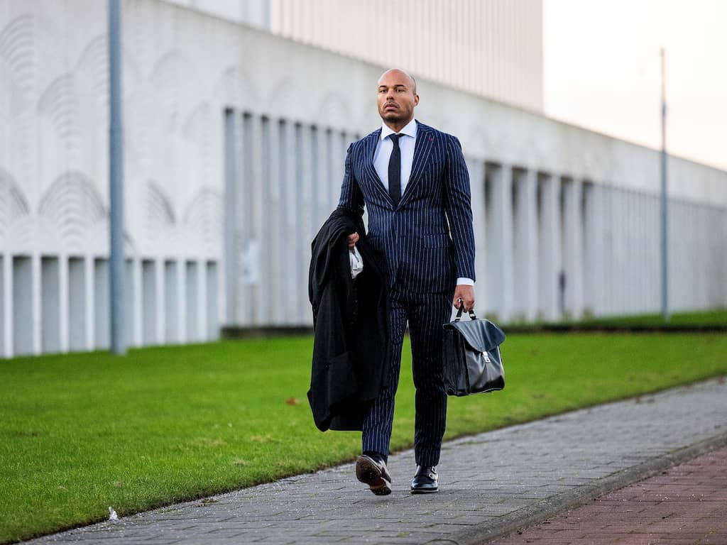 Oud-advocaat Taghi blijft vastzitten, maar mag met buitenwereld communiceren