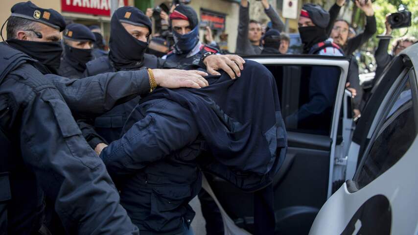 Politie Barcelona arresteert verdachten in verband met aanslagen
