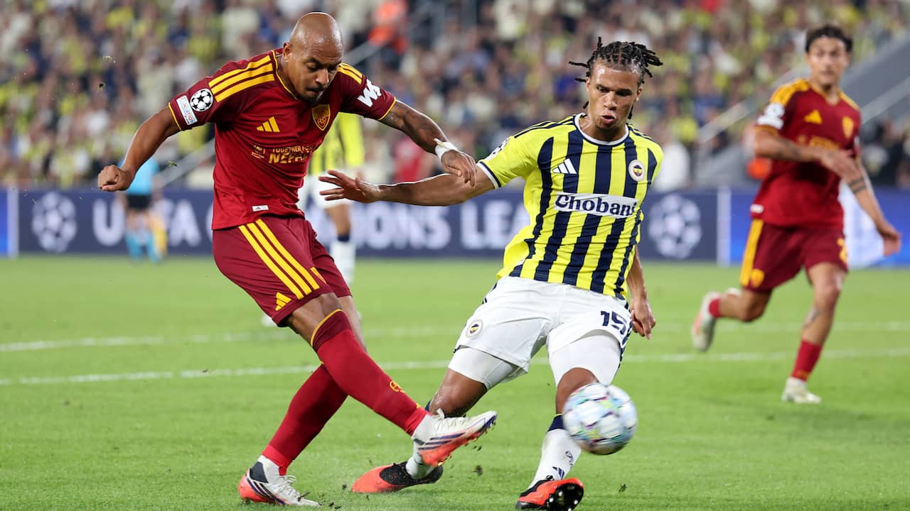 Malen dolt verdediging en geeft assist voor Roma in CL