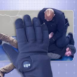 Explainer | Waarom koopt ICE duizenden stroomstoothandschoenen?