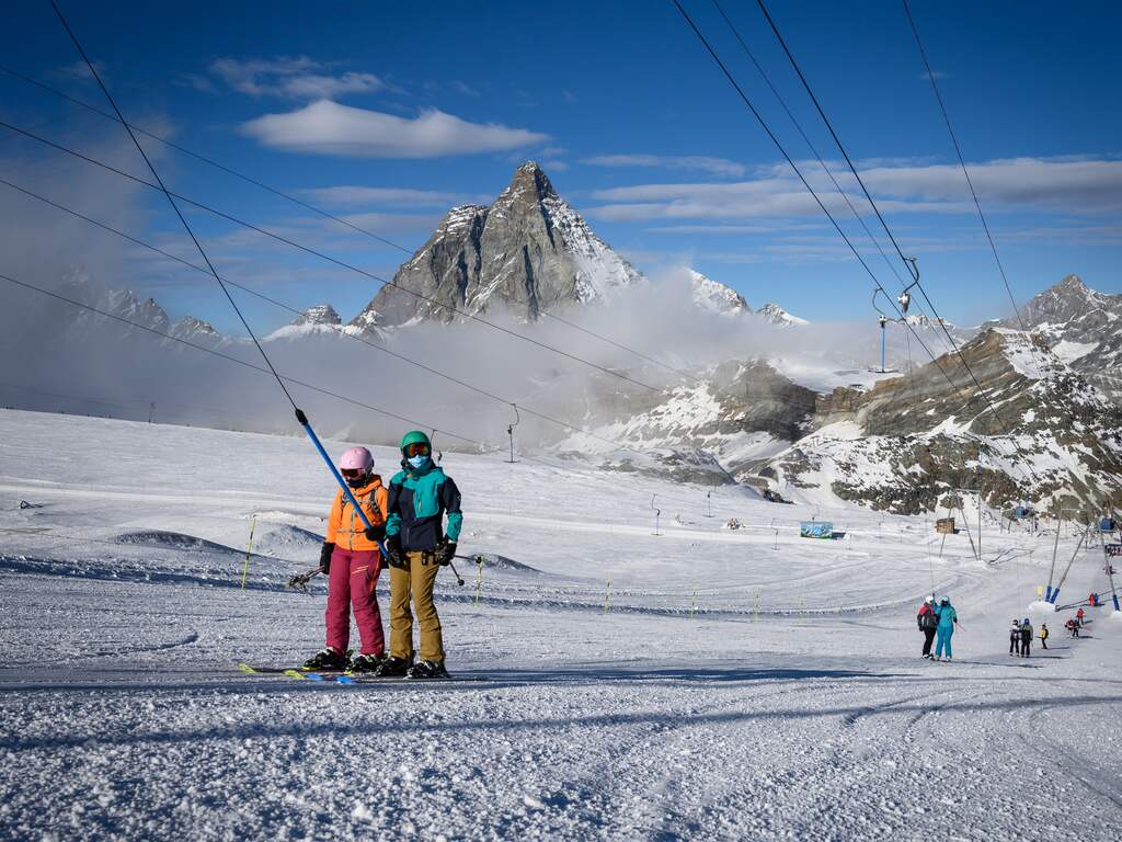 Zwitserland schrapt isolatieplicht, Frankrijk eist Janssen-booster bij reizigers