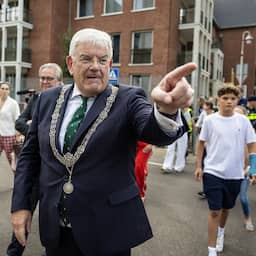 Haagse gemeenteraad wil Jan van Zanen nog zes jaar als burgemeester
