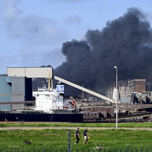 Illustratie bij: Korte brand op terrein van Tata Steel zorgt voor dikke rookwolken