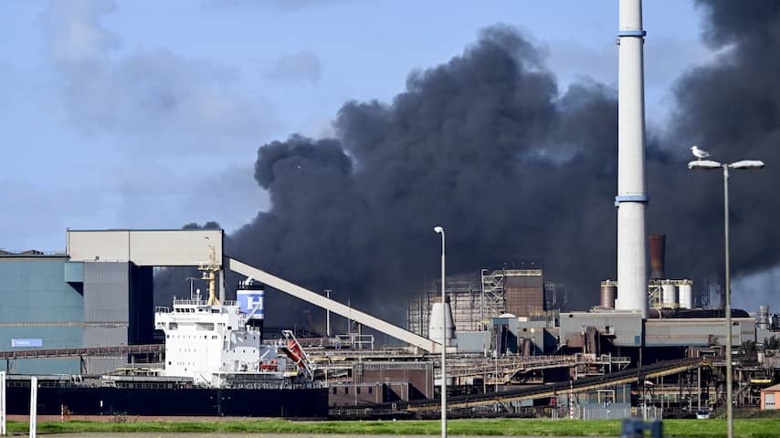 Foto bij Korte brand op terrein van Tata Steel zorgt voor dikke rookwolken
