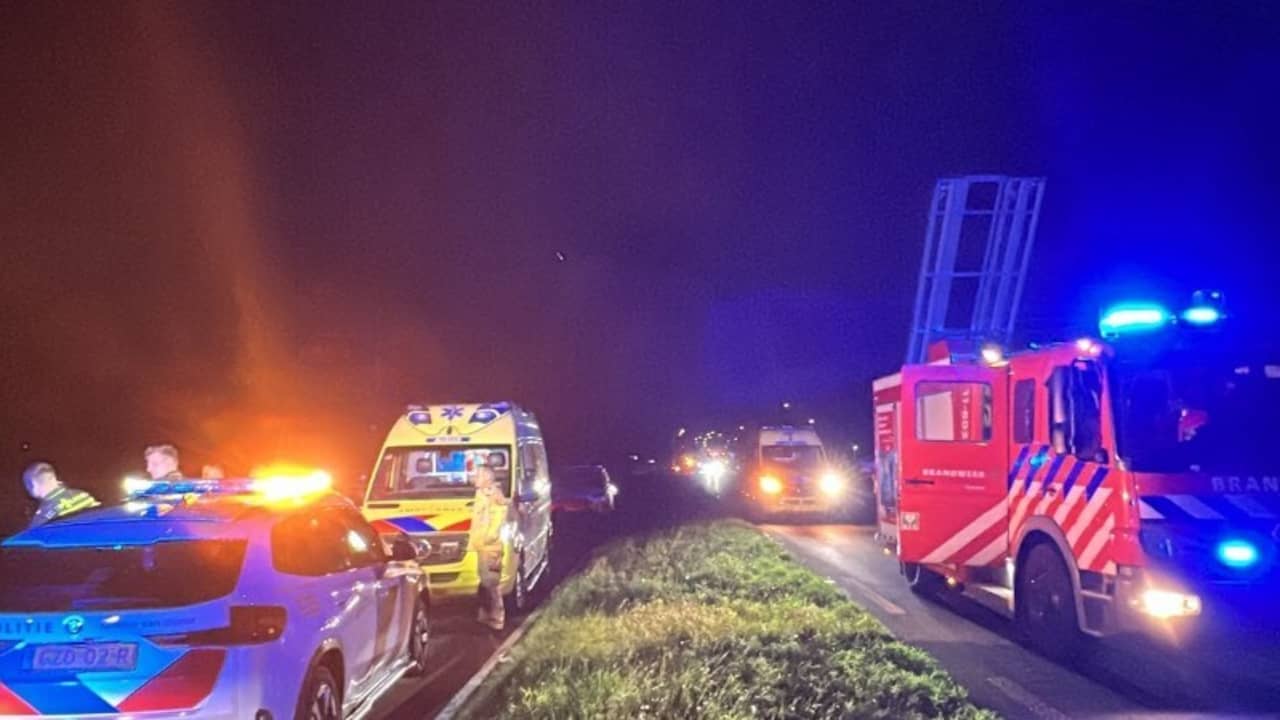 Jongen gewond na val van rijdende trein bij Uitgeest: 'Levensgevaarlijk'