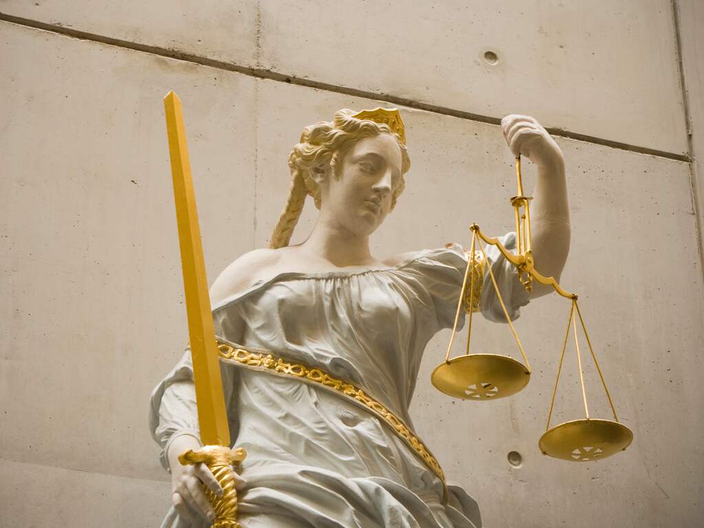 Veertien jaar cel en tbs na moord op ex voor ogen van dochter