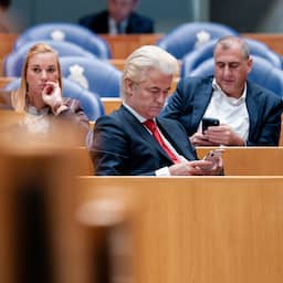 'Giftige' appjes gelekt van Wilders: PVV-leider zocht smoes om verkiezingsdebat te missen