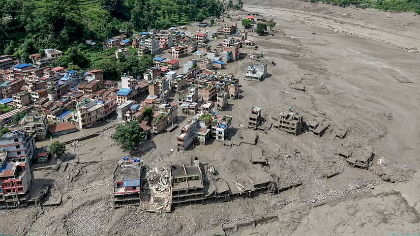Honderden vermisten na overstroming in Nepal, onder wie 291 buitenlanders