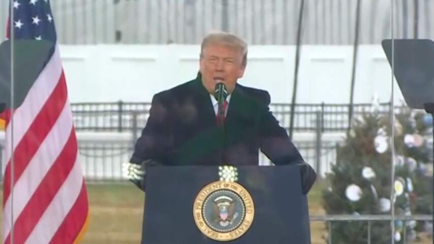 Trump spreekt voorafgaand aan bestorming van 'fake' verkiezingen