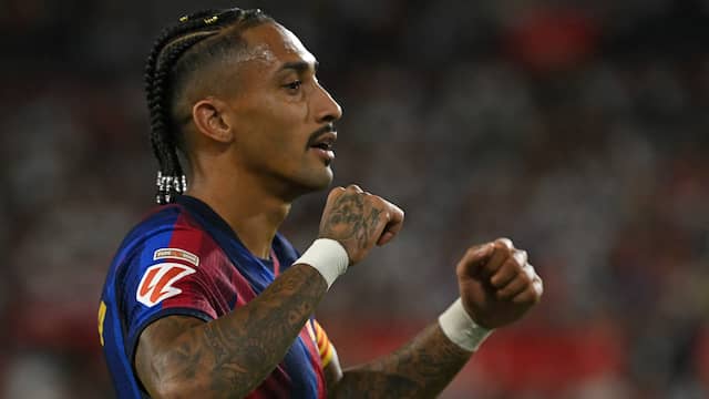 Barça-captain Raphinha scoort met fraai stiftje tegen Sevilla