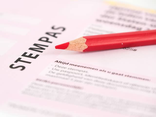 Verreweg de meeste stempassen zijn op de juiste deurmat gevallen, blijkt uit een rondgang van NU.nl. Maar duizenden stempassen zijn niet of verkeerd bezorgd.