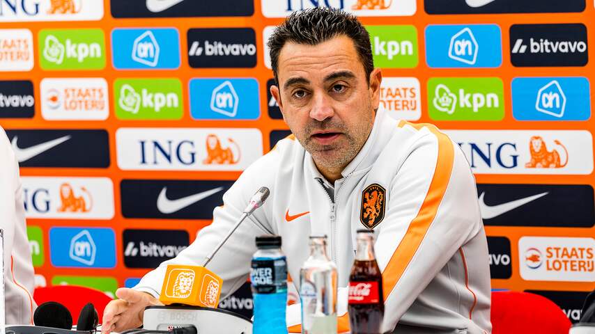 Xavi over terughalen Zirkzee: 'Hij kan zich goed aanpassen aan dit Oranje'