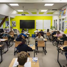Amsterdamse basisscholen willen af van inhuur externe leerkrachten