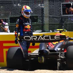 Teamgenoot Pérez verstoort training Verstappen op Imola met crash in slotfase