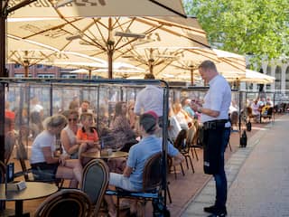 Terrassen waarschijnlijk weer open, dinsdag beslissing en persconferentie