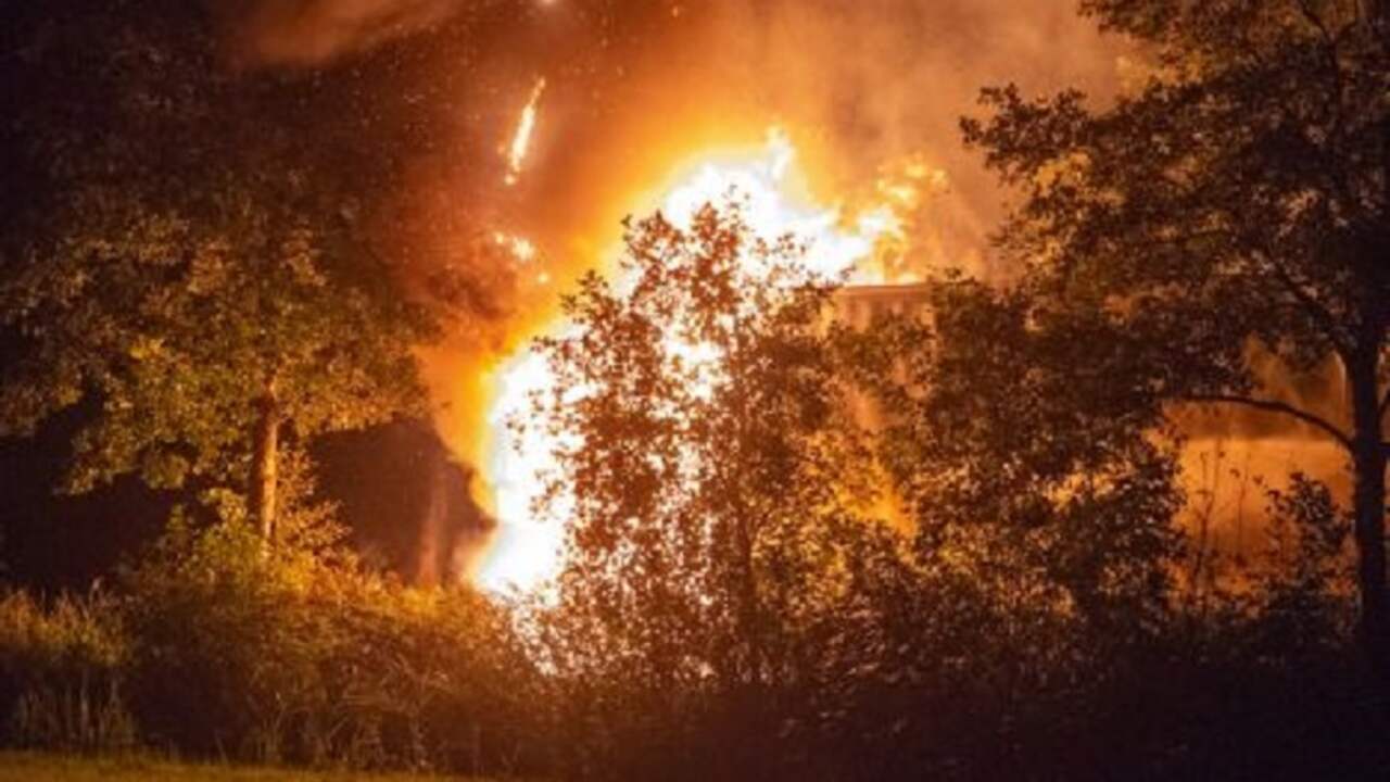 Vrachtwagen waarvan miljoenenlading eerder was gestolen brandt uit