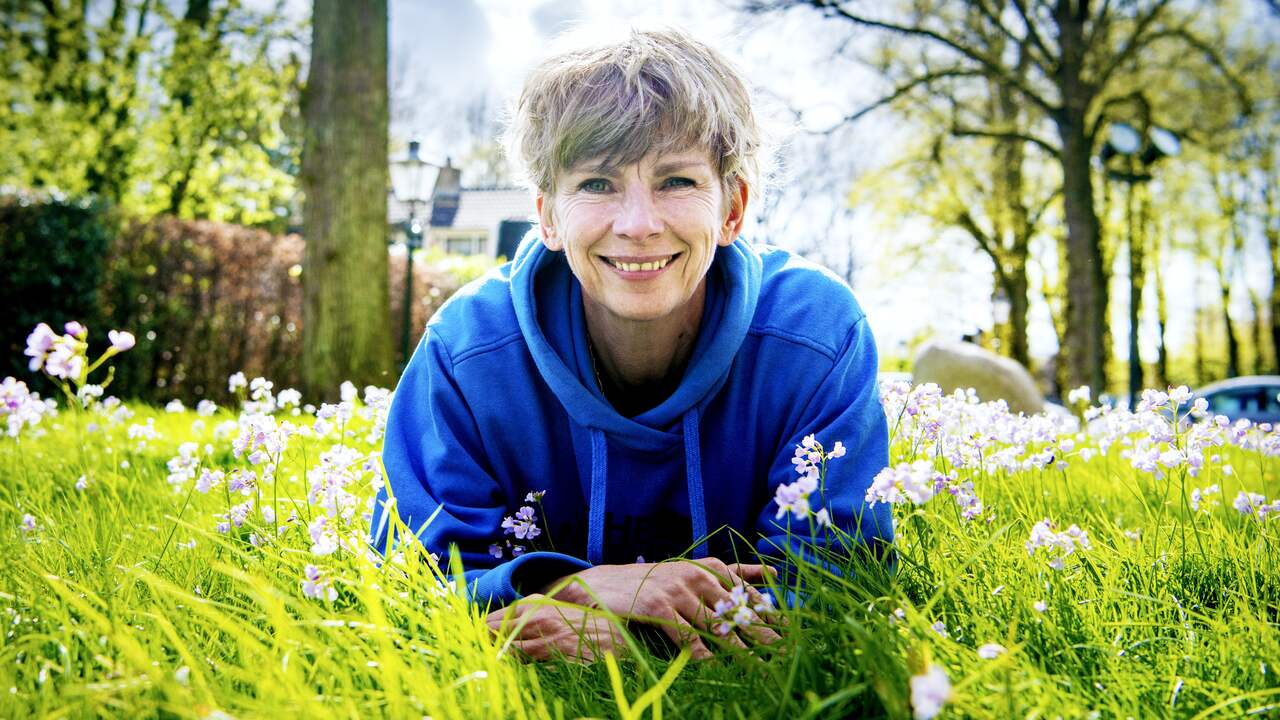 Francine Oomen maakt Hoe Overleef Ik-boek over hoofdpersonages als