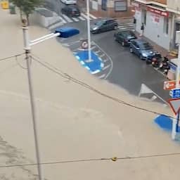 Video | Straten in Oost-Spanje staan blank door hevige regenval