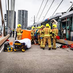 Botsing tussen trams op Erasmusbrug: zeker achttien gewonden, van wie twee zwaargewond
