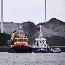 Zoektocht naar vermiste opvarenden in Amsterdam gaat verder, boot niet gevonden