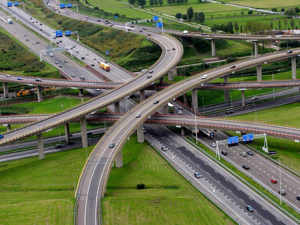 Kerstvakantie en coronamaatregelen zorgden afgelopen week voor lege wegen