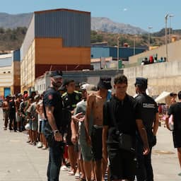 NU+ | Vooral minderjarige migranten nog in Ceuta, terugsturen gaat niet zomaar