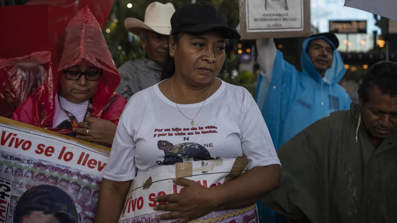 Hoe de verdwijning van 43 studenten Mexico al 10 jaar in haar greep