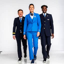 KLM-stewardessen kunnen pumps onder uniform inruilen voor sneakers