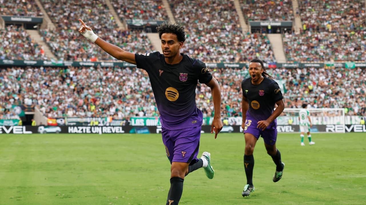 Yamal maakt wonderschoon doelpunt tegen Real Betis